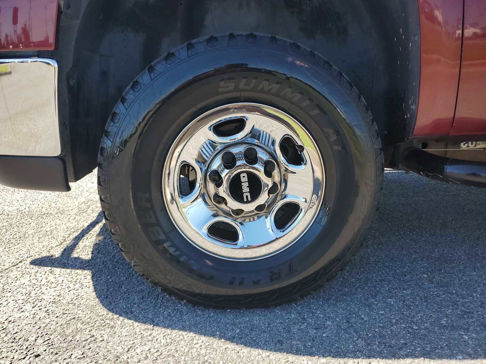 Used 2008 GMC Sierra 2500 SLE w/ Z71 Off-Road Package image 10