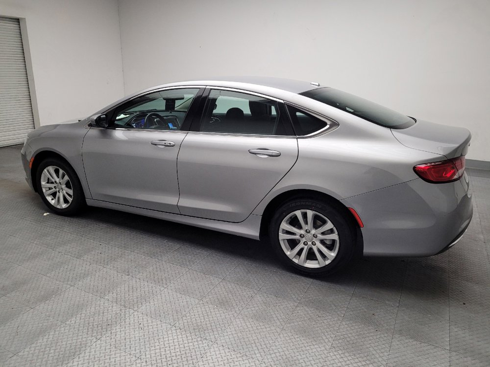 Used 2015 Chrysler 200 Limited w/ Convenience Group FWD image 3