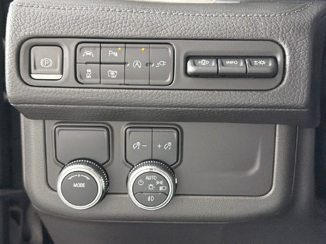 Used 2022 GMC Yukon Denali RWD image 11