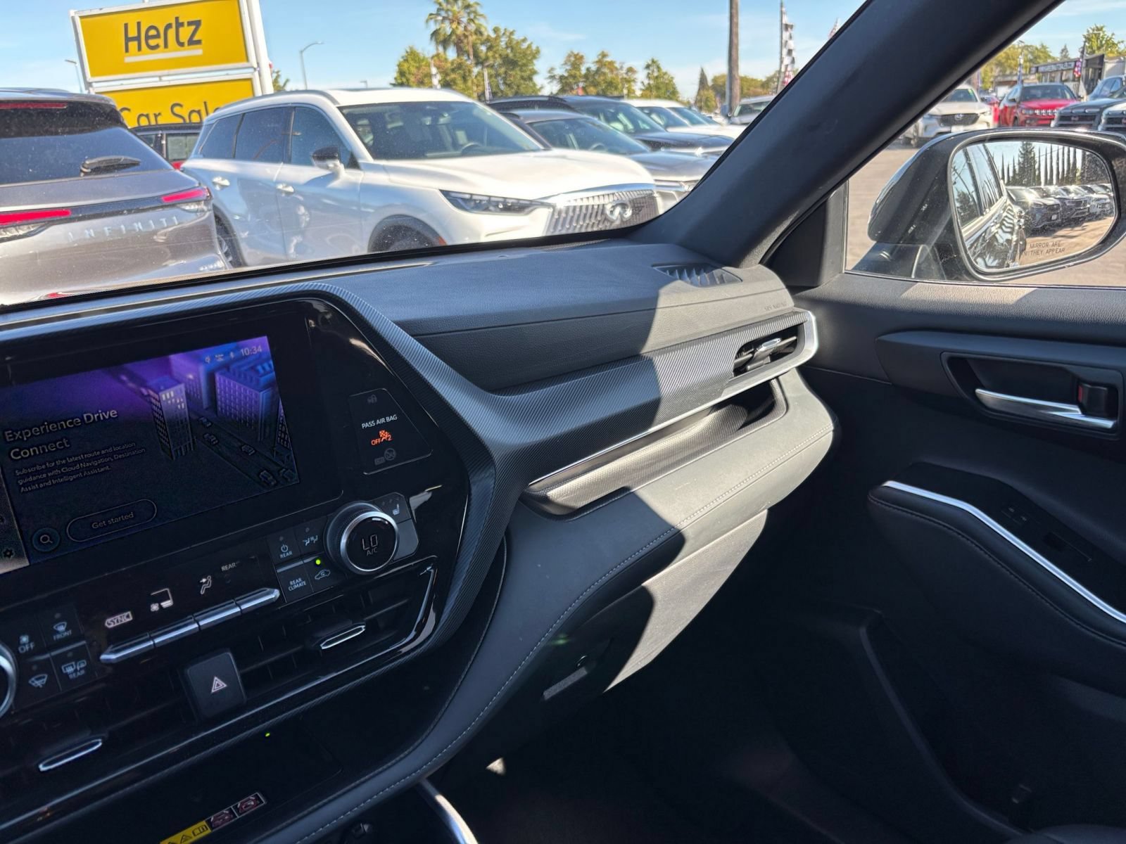 Used 2025 Toyota Highlander XSE AWD/4WD image 34