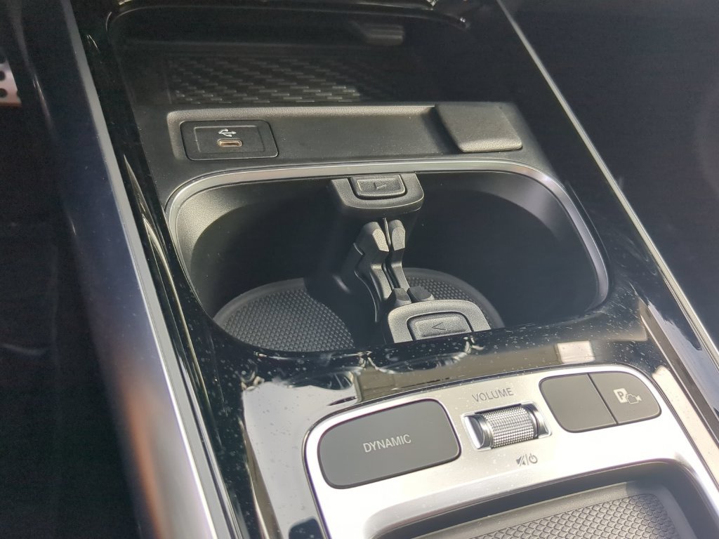 Used 2024 Mercedes-Benz GLA 250 4MATIC image 9