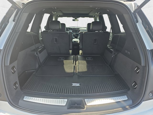 Used 2025 Cadillac XT6 Sport w/ LPO, Floor Liner Package image 14