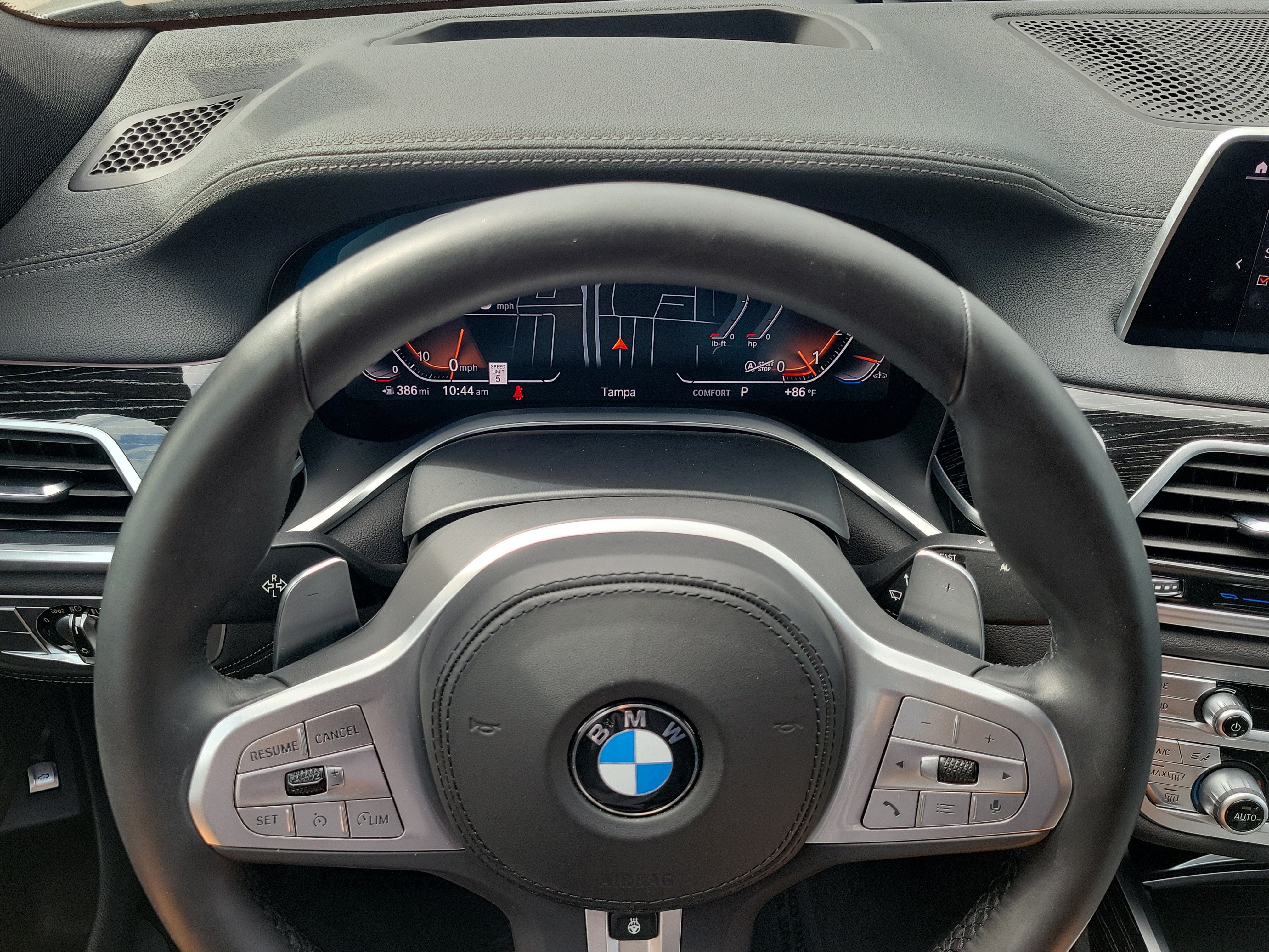 Used 2022 BMW 740i w/ M Sport Package RWD image 23