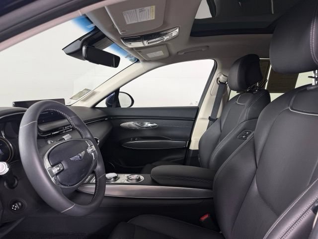 Used 2024 Genesis GV70 2.5T w/ Select Package AWD/4WD image 19