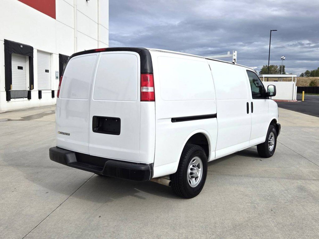 Used 2021 Chevrolet Express 2500 w/ Driver Convenience Package RWD image 5
