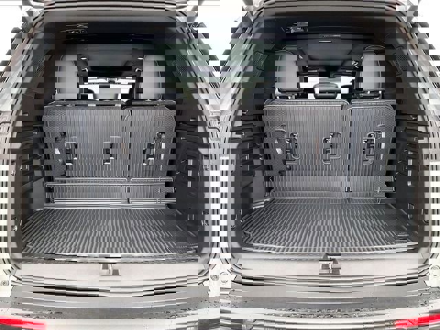 New 2026 Chevrolet Traverse LT w/ Sun and Wheel Package image 15