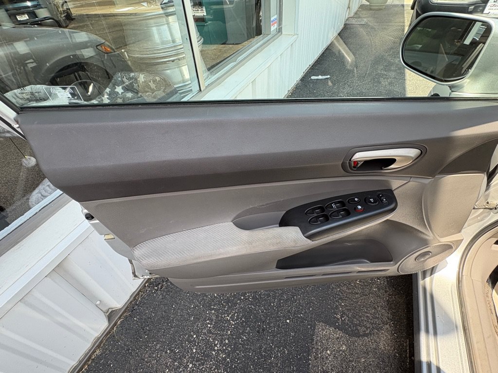 Used 2010 Honda Civic LX image 8