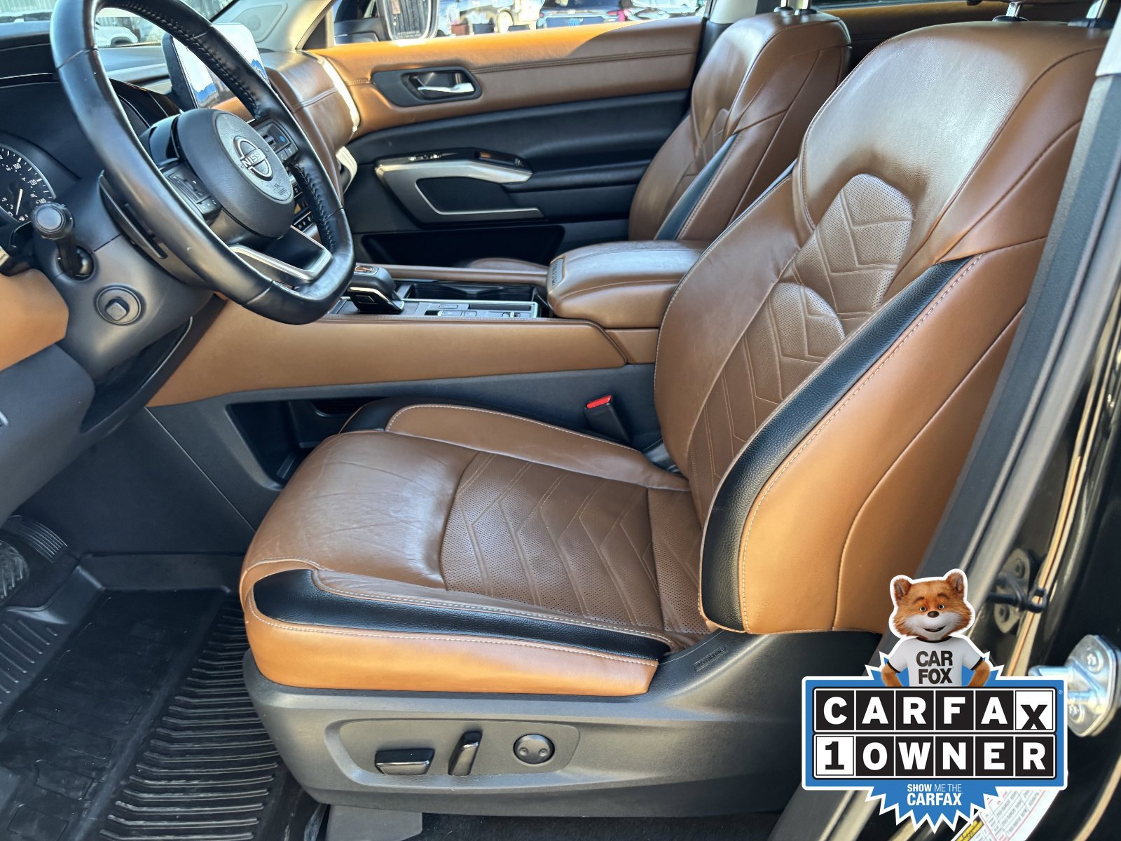 Used 2022 Nissan Pathfinder Platinum w/ Cargo Package FWD image 21