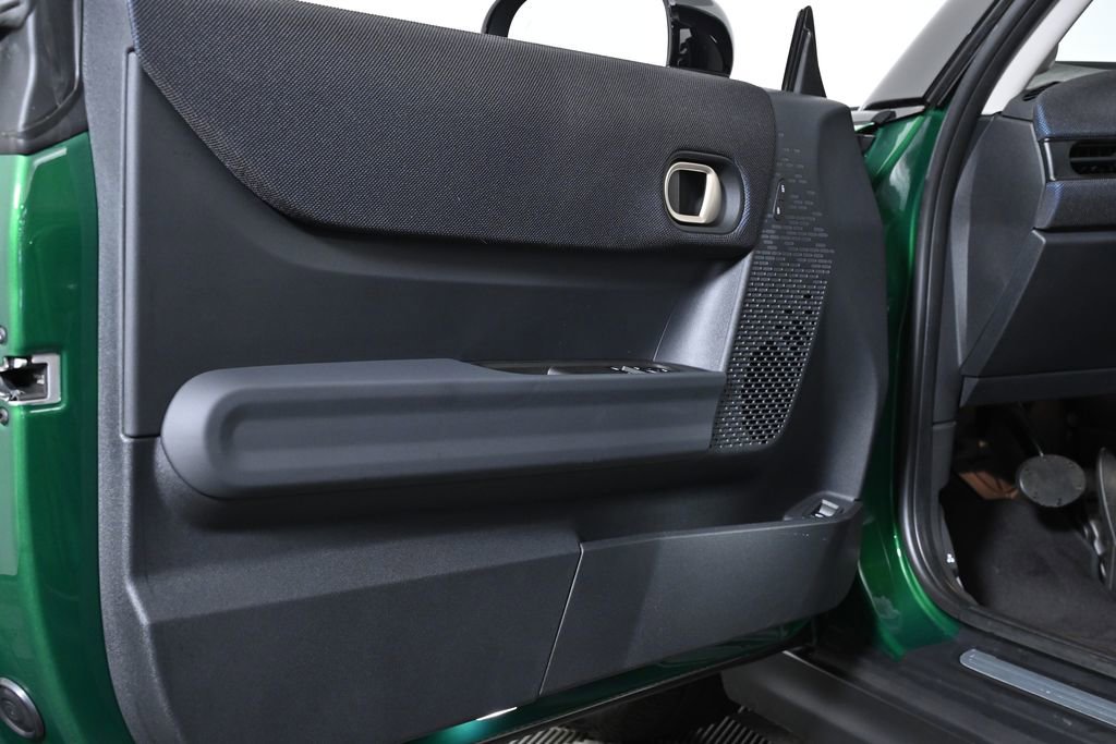 Certified 2025 MINI Cooper S image 29