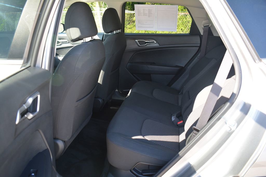 Used 2023 Kia Sportage LX AWD/4WD image 22