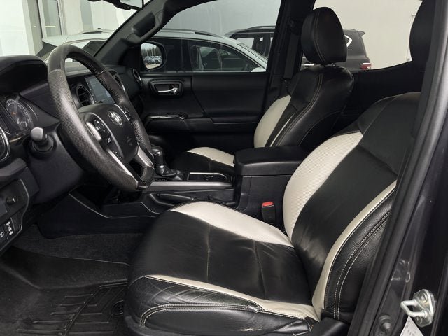 Used 2021 Toyota Tacoma TRD Off-Road AWD/4WD image 14