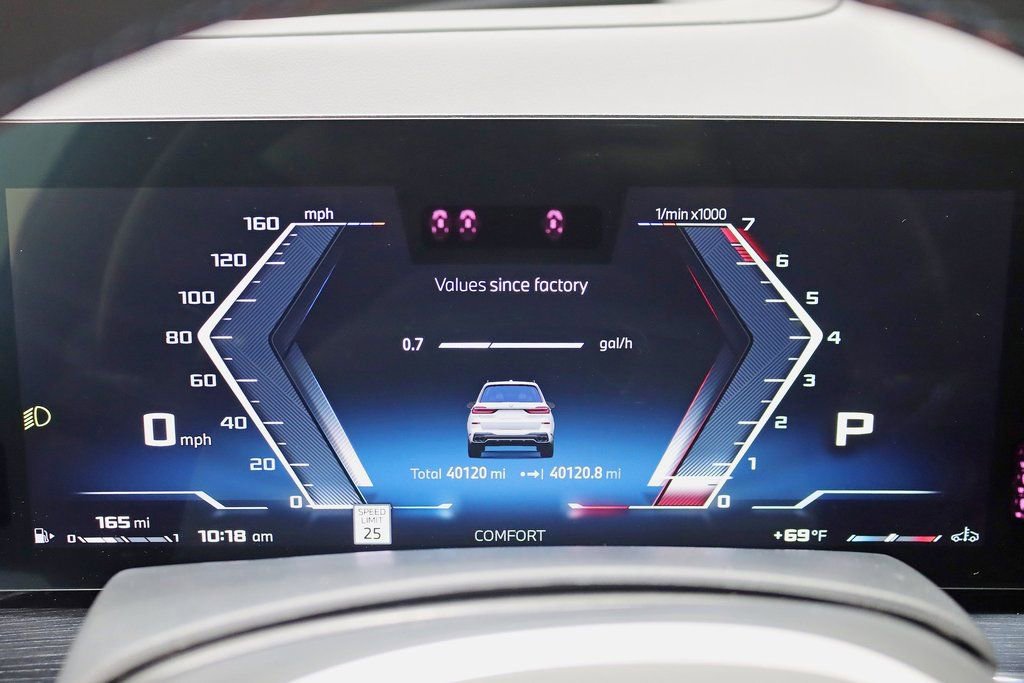 Used 2024 BMW X7 M60i w/ Executive Package image 15