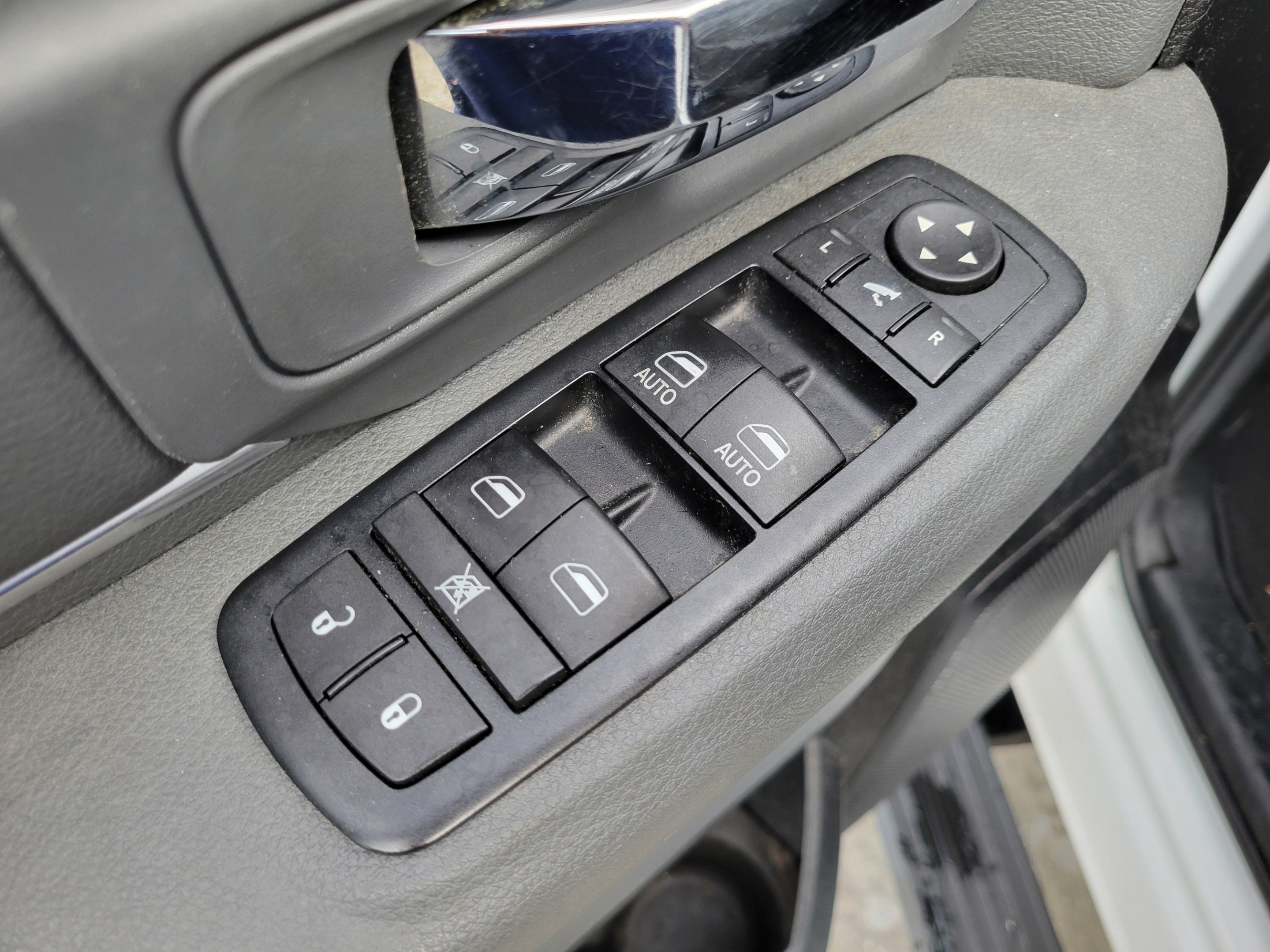 Used 2016 RAM 1500 Big Horn RWD image 13
