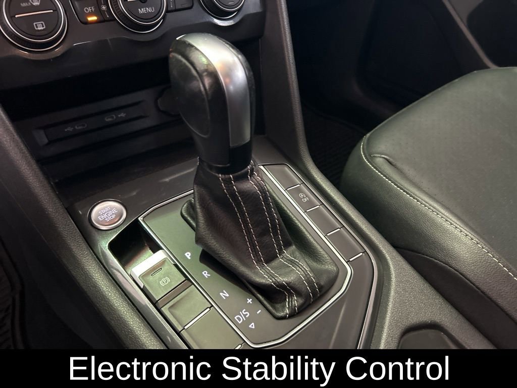 Used 2021 Volkswagen Tiguan SE image 8