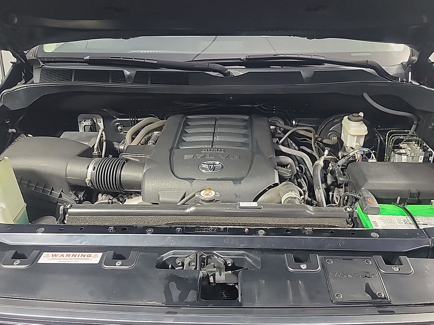 Used 2018 Toyota Tundra Limited w/ Limited Premium Package AWD/4WD image 14