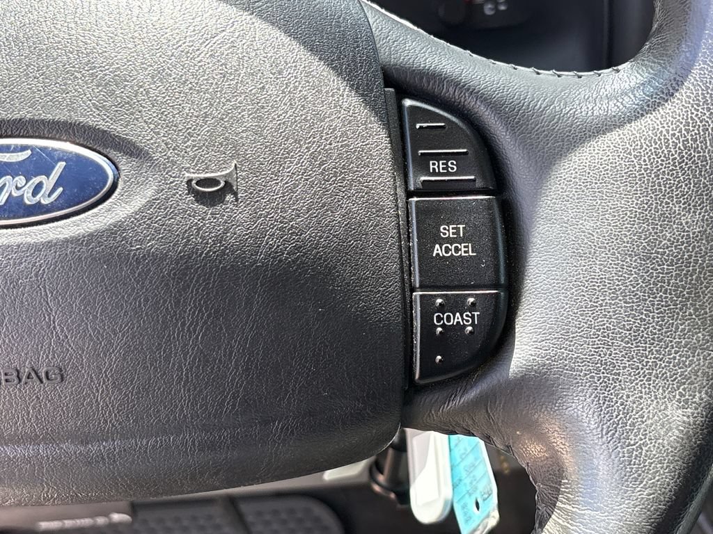 Used 2005 Ford Excursion XLS RWD image 20