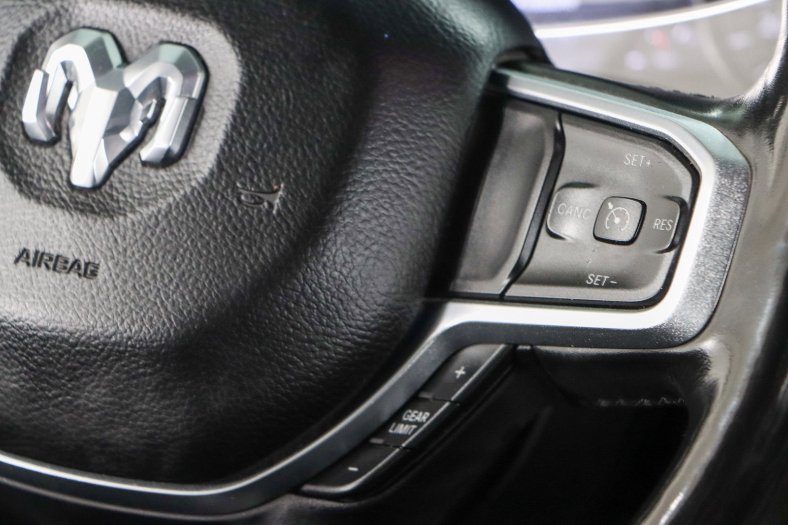 Used 2019 RAM 1500 Laramie w/ Sport Appearance Package image 15