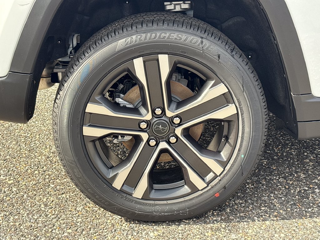 New 2027 Jeep Grand Cherokee Limited AWD/4WD image 24