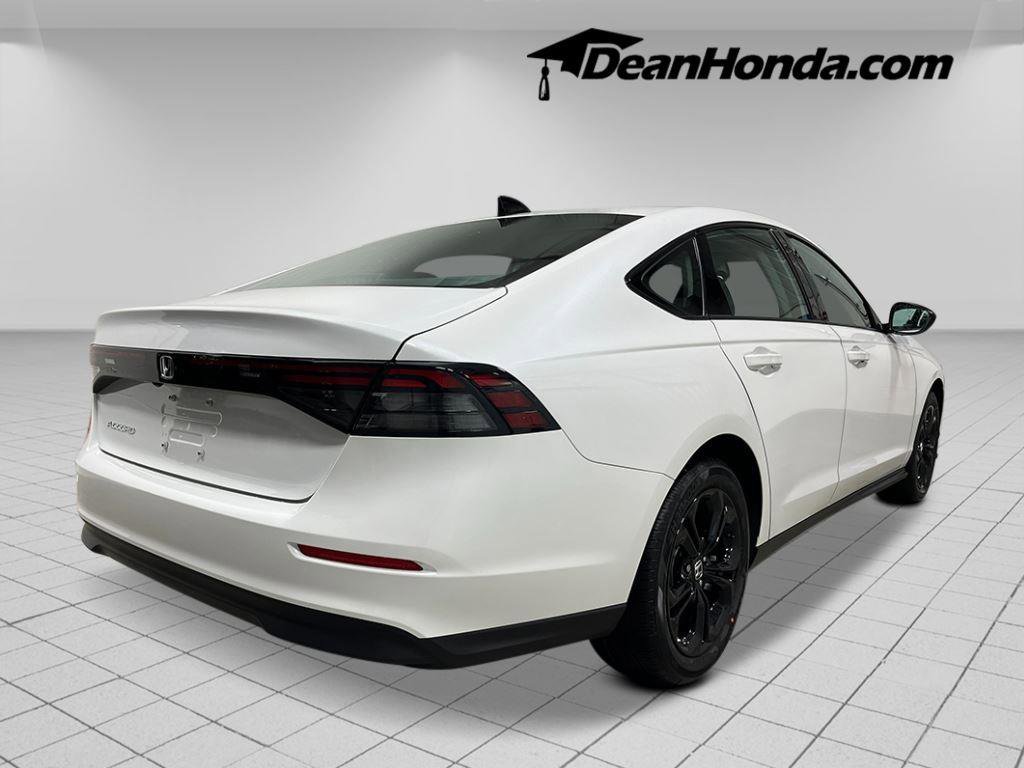 New 2025 Honda Accord SE image 5