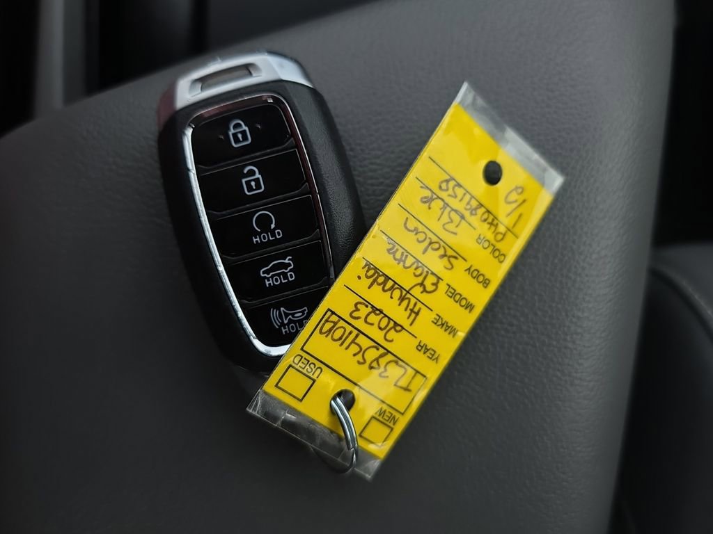 Used 2023 Hyundai Elantra SEL image 22