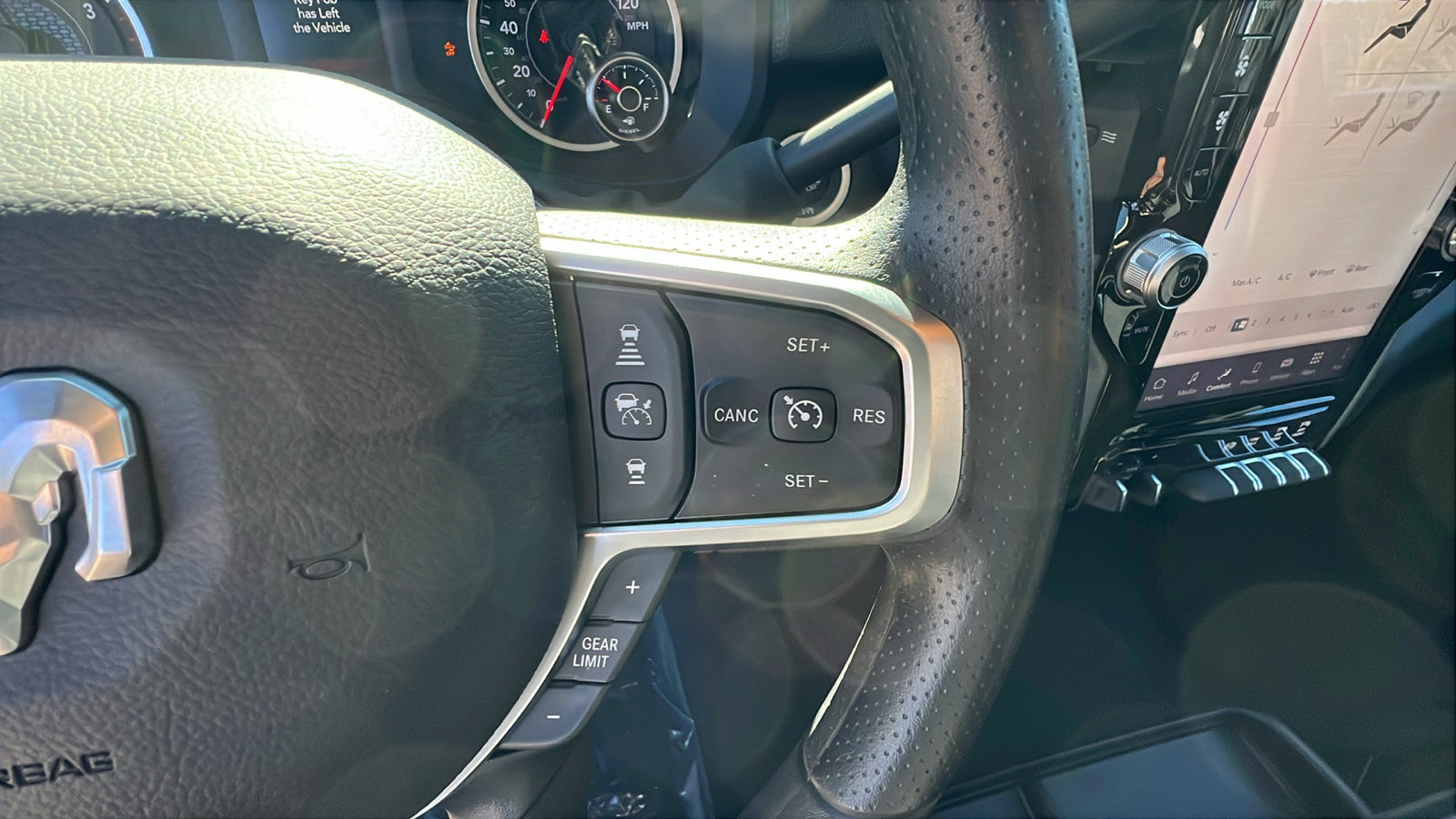 New 2026 RAM 2500 Tradesman AWD/4WD image 23