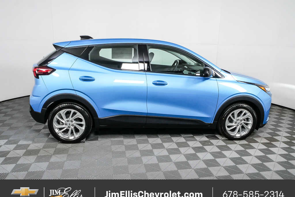 New 2027 Chevrolet Bolt LT w/ Comfort Package image 26