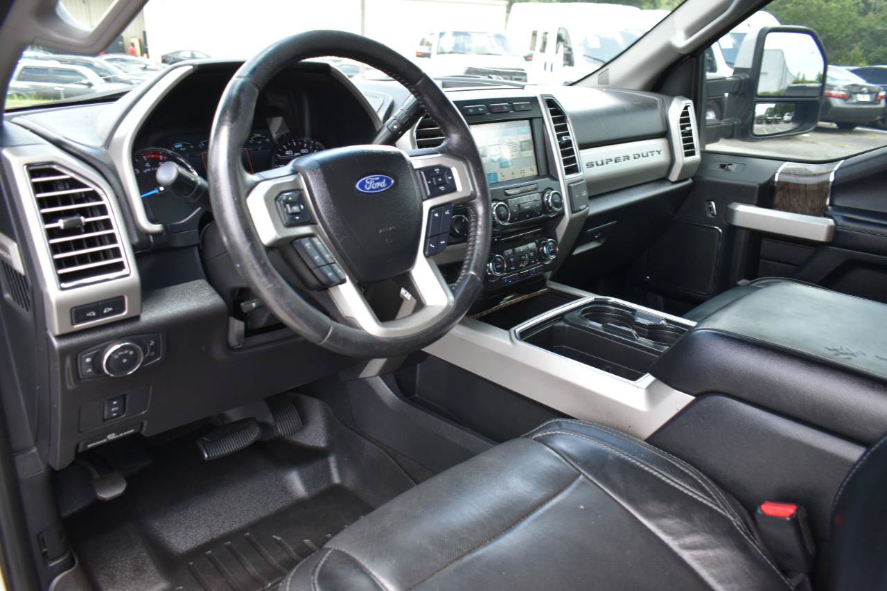 Used 2017 Ford F250 Lariat w/ Lariat Value Package AWD/4WD image 10