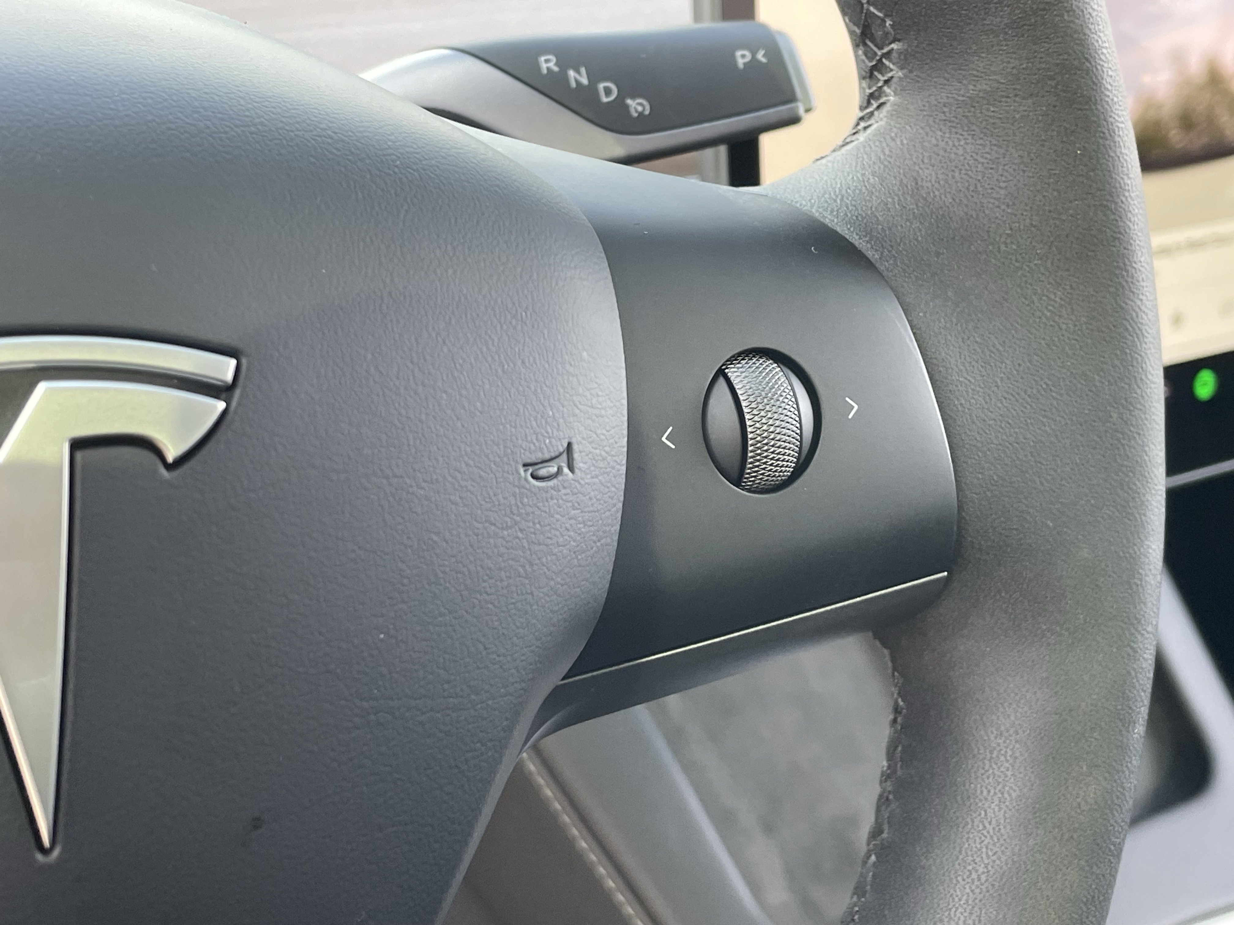 Used 2025 Tesla Model Y Long Range image 25