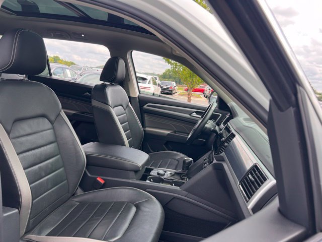 Used 2023 Volkswagen Atlas SEL Premium AWD/4WD image 34