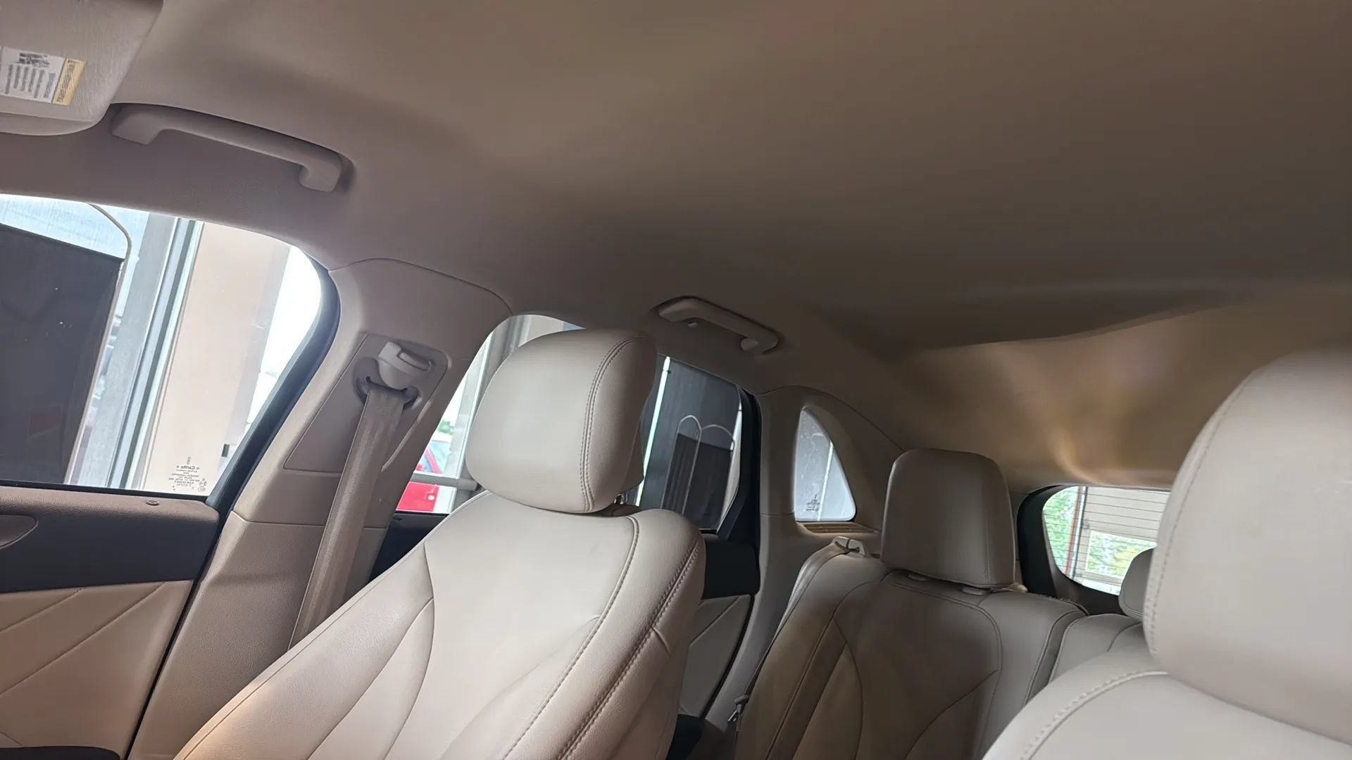 Used 2018 Lincoln MKC Premiere FWD image 24
