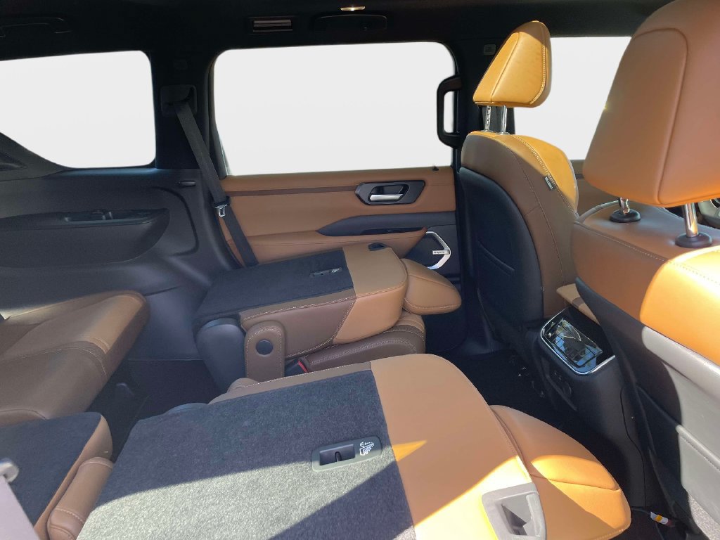 New 2026 Nissan Armada Platinum Reserve AWD/4WD image 12