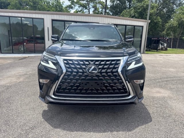 Used 2023 Lexus GX 460 Luxury w/ Sport Design Package image 2