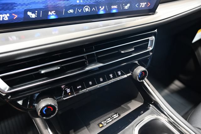 New 2026 Chevrolet Traverse LT w/ Midnight/Sport Edition FWD image 18
