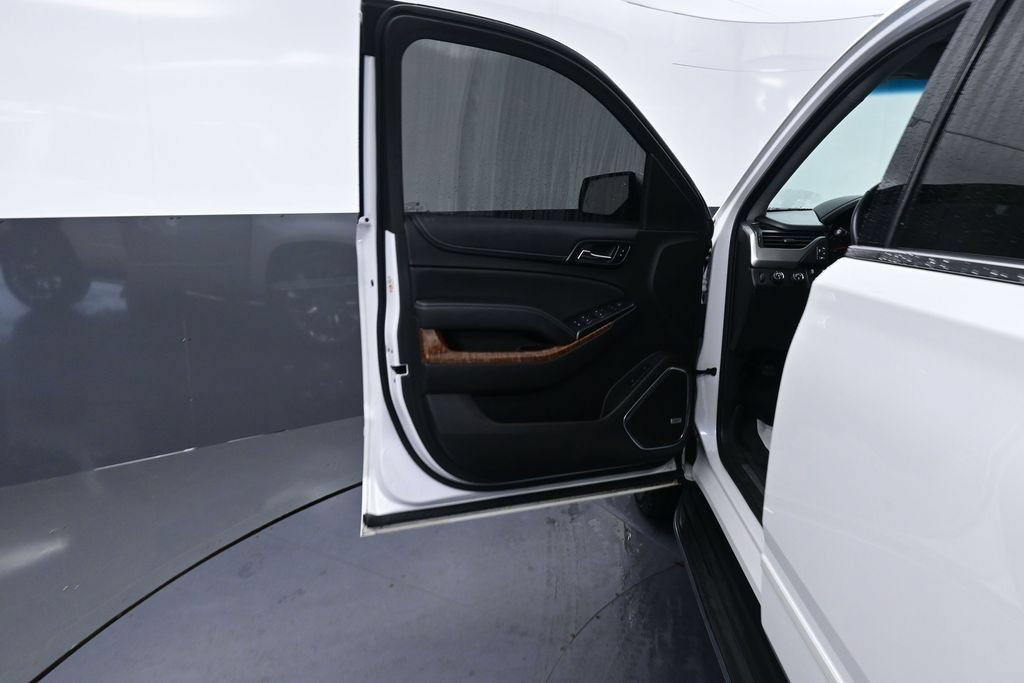 Used 2016 Chevrolet Tahoe LTZ AWD/4WD image 27