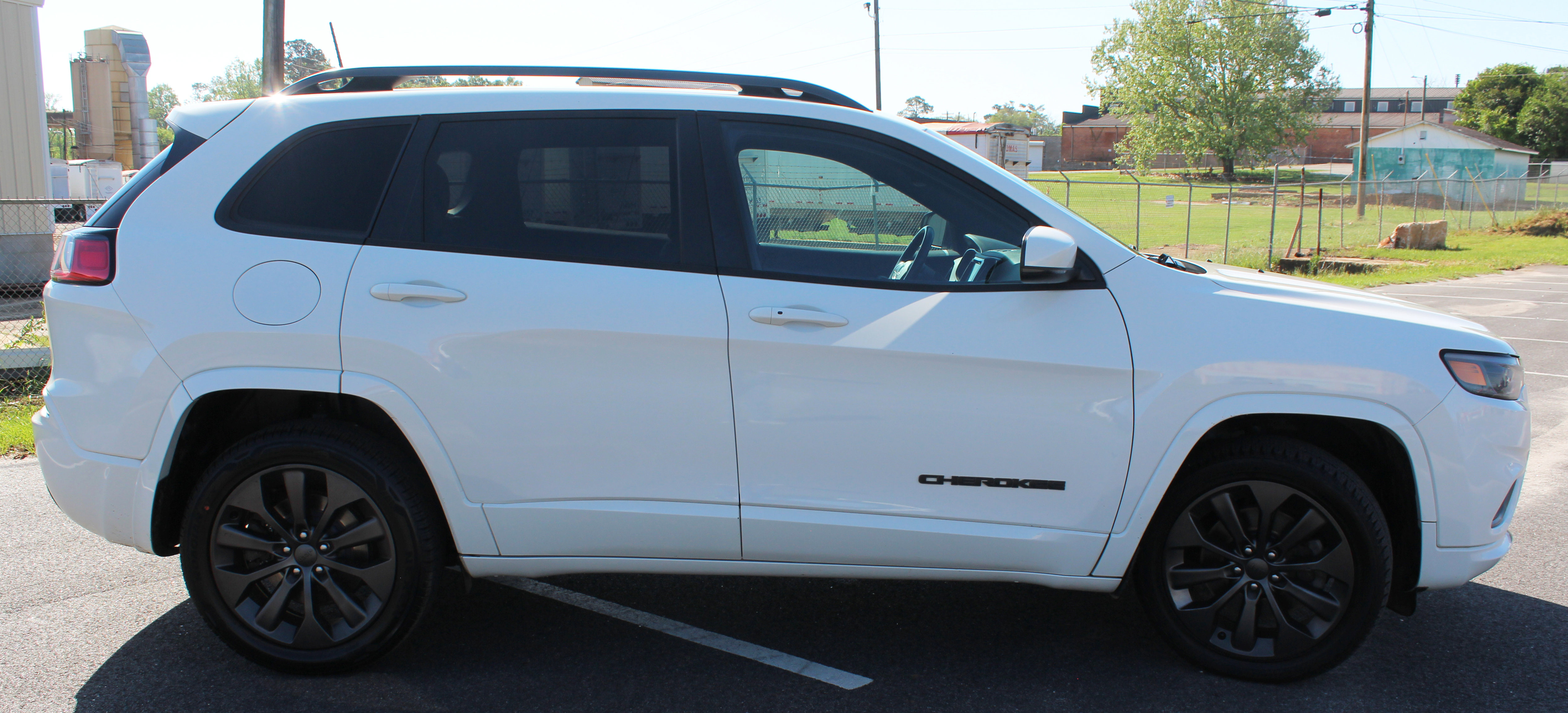 Used 2019 Jeep Cherokee High Altitude image 12