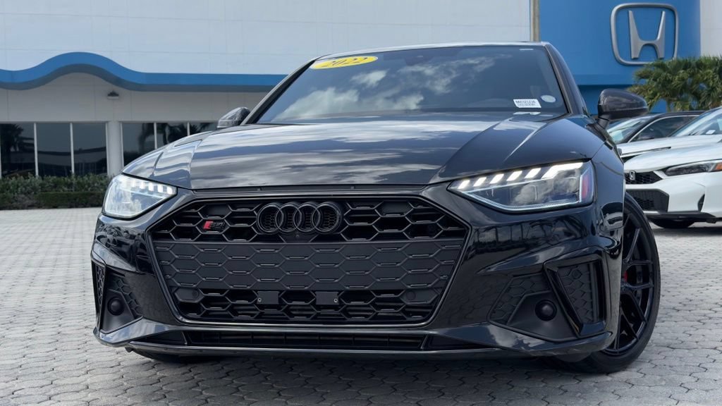 Used 2022 Audi S4 Prestige AWD/4WD image 2
