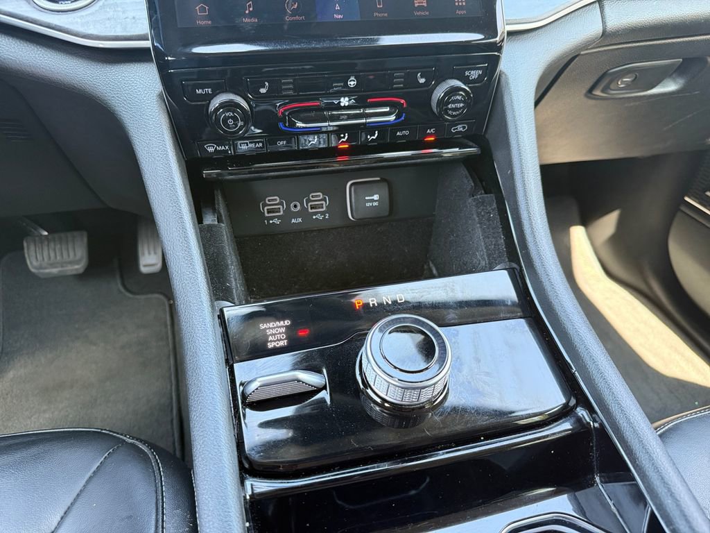 Certified 2022 Jeep Grand Cherokee L Limited image 13