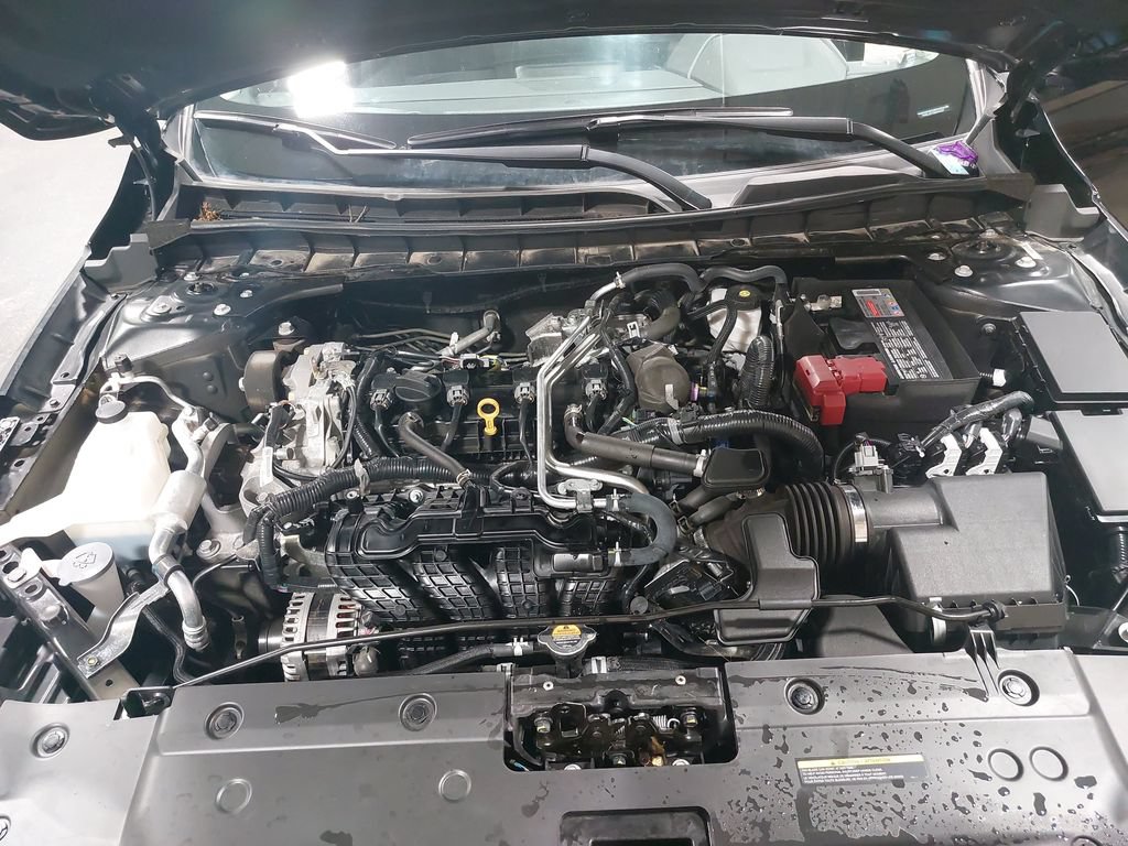 Certified 2025 Nissan Altima 2.5 SV FWD image 30