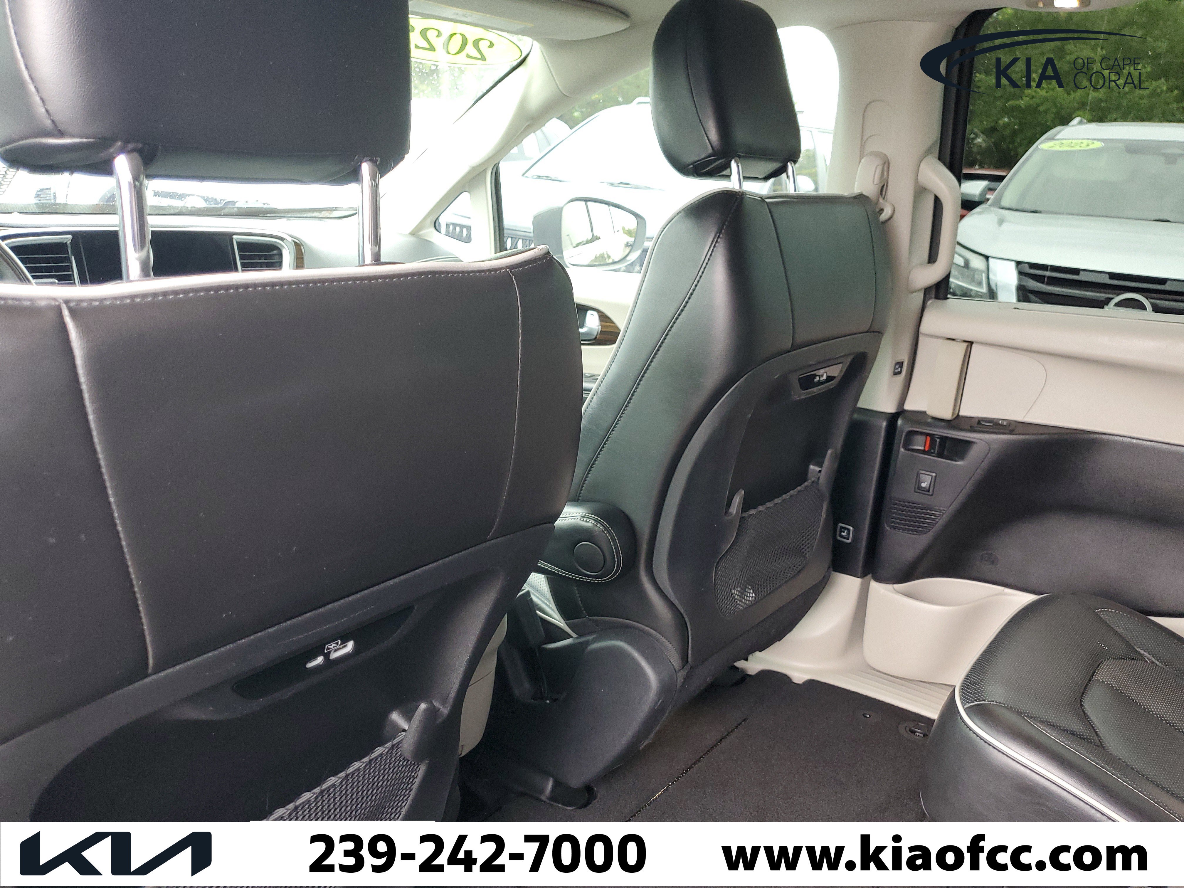 Used 2022 Chrysler Pacifica Limited FWD image 13