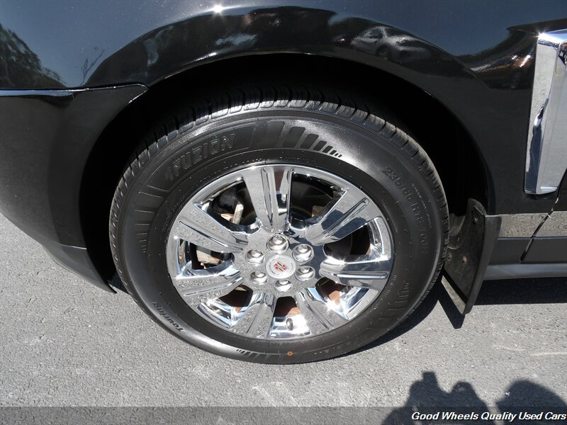 Used 2015 Cadillac SRX Luxury w/ Driver Awareness Package FWD image 11