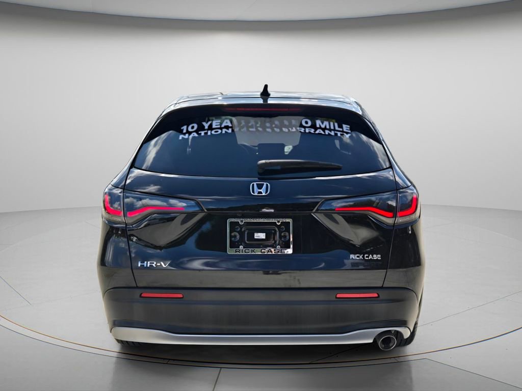 Used 2023 Honda HR-V Sport image 6