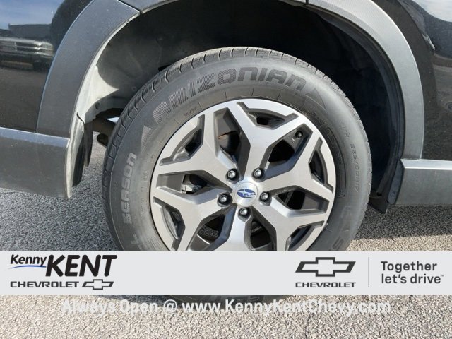 Used 2022 Subaru Forester Premium image 9