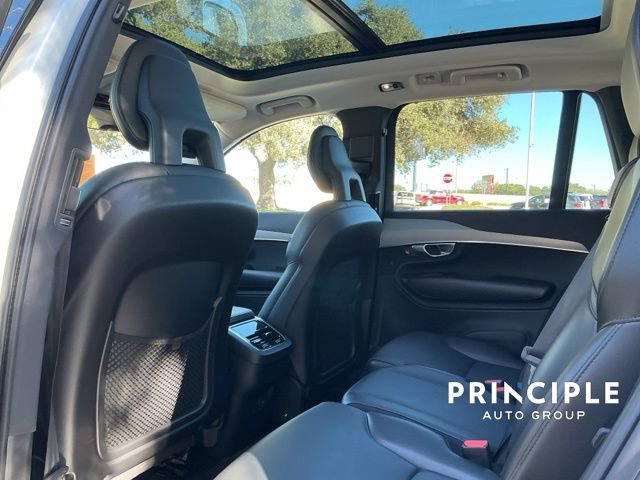 Certified 2021 Volvo XC90 T5 Momentum w/ Protection Package Premier image 27