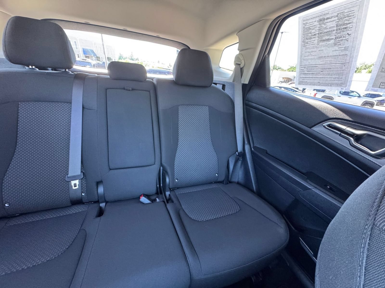 Used 2025 Kia Sportage LX AWD/4WD image 36
