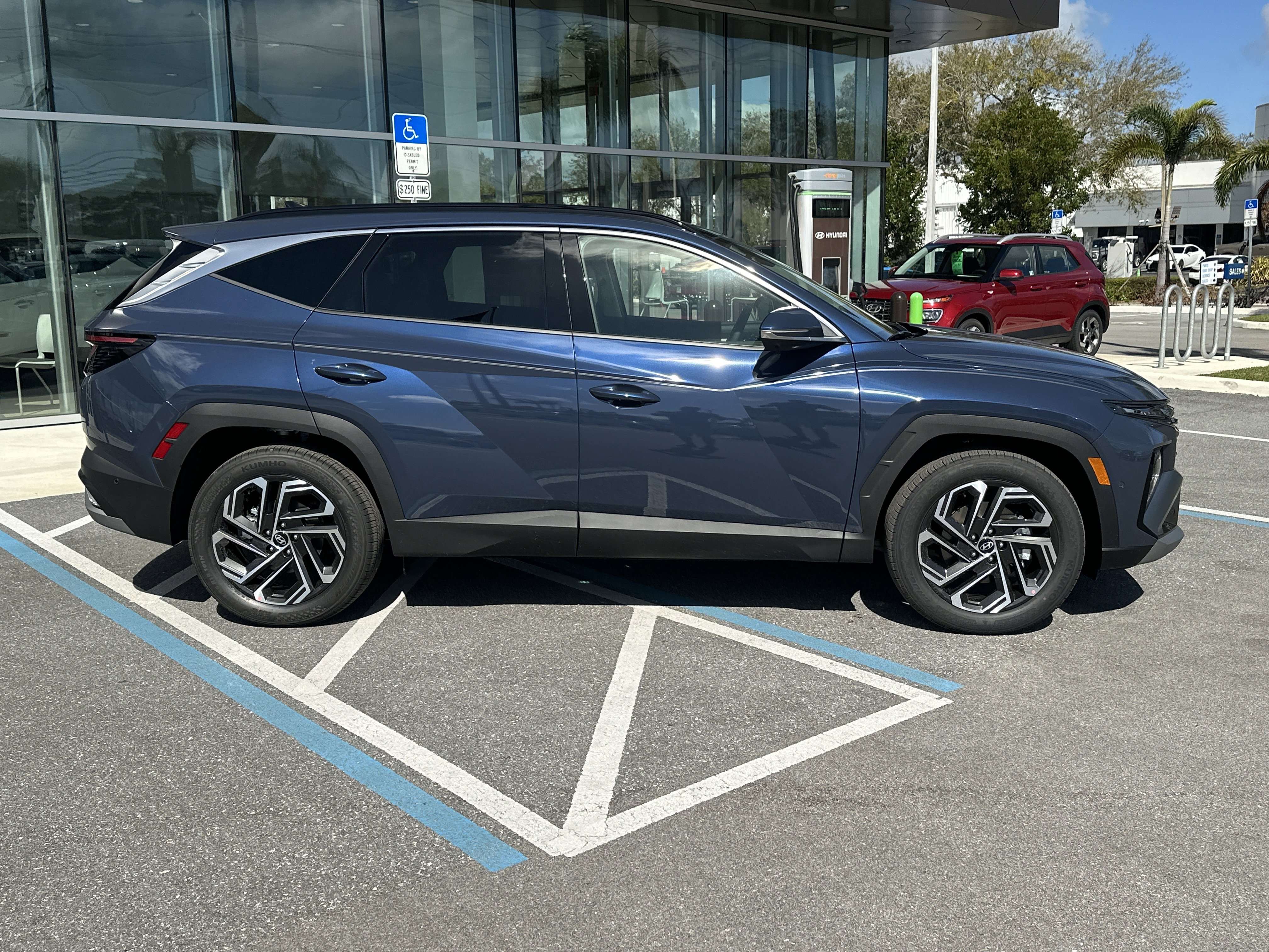 New 2026 Hyundai Tucson Limited FWD image 6