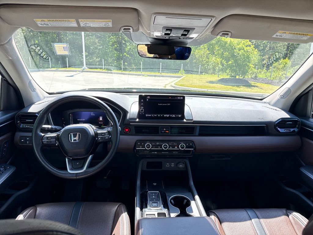 Used 2023 Honda Pilot Elite image 16