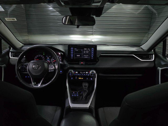 Used 2020 Toyota RAV4 XLE w/ Convenience Package AWD/4WD image 11