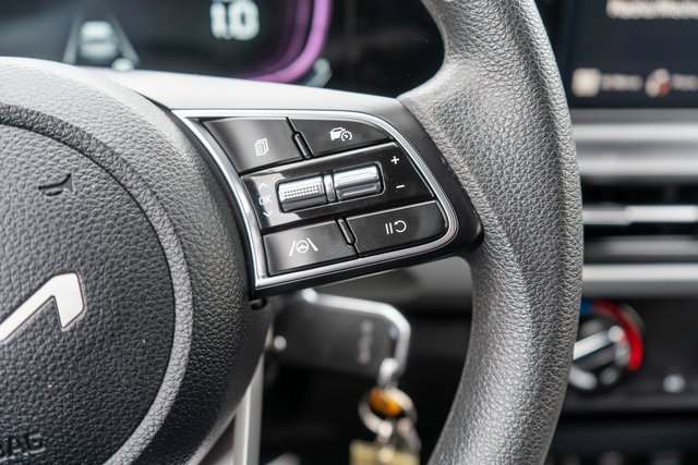 Used 2024 Kia Seltos LX image 24