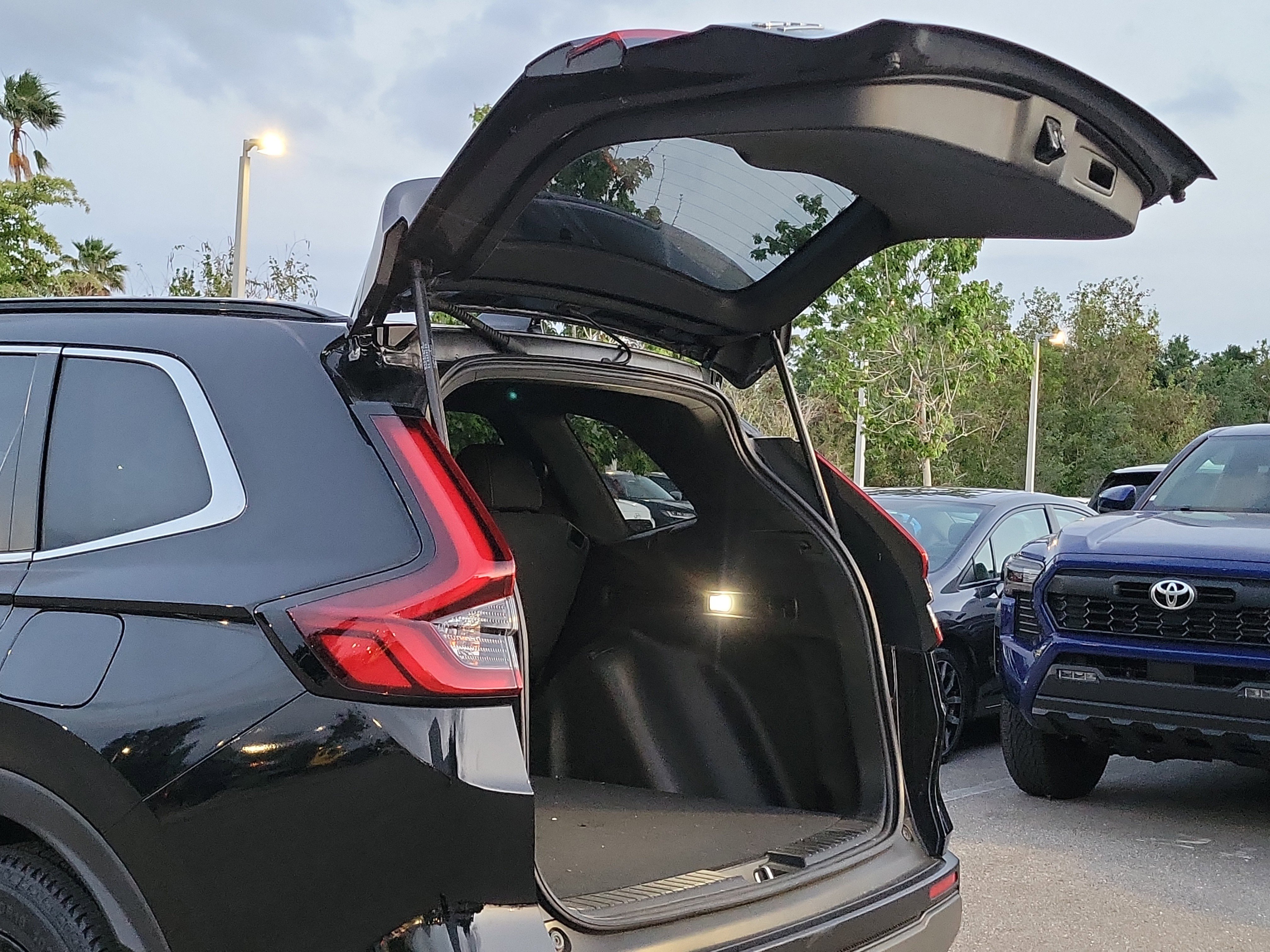 Used 2023 Honda CR-V Sport image 12