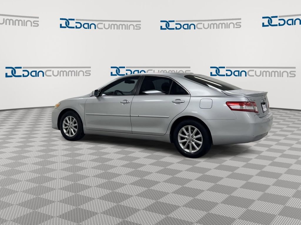 Used 2011 Toyota Camry XLE w/ XLE Extra-Value Pkg #2 image 6